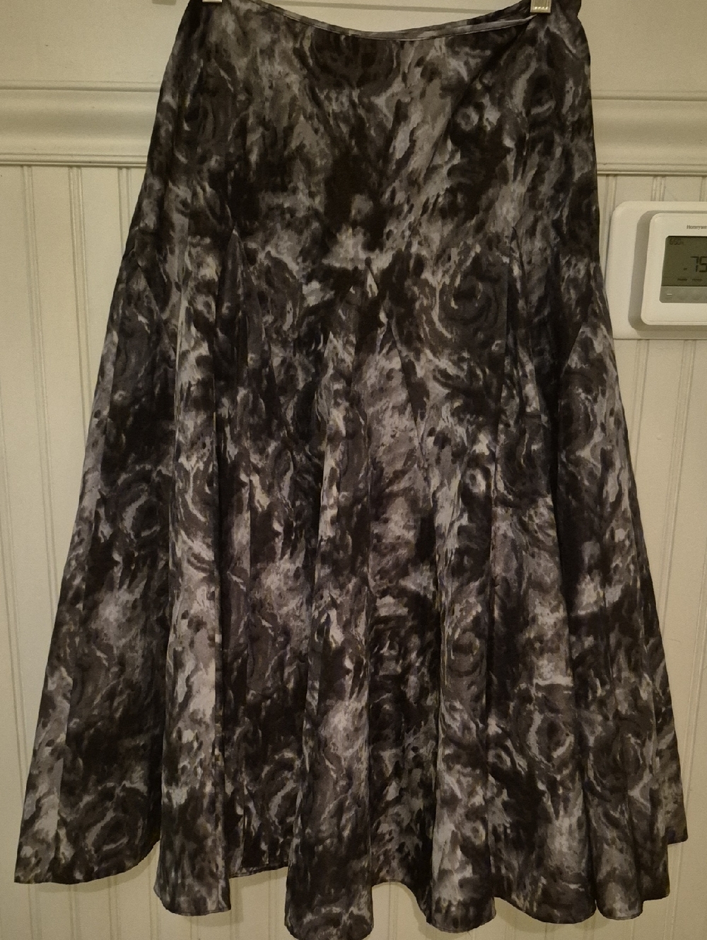Women's Black & Gray Swirl Pattern Full MAXI Skirt